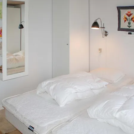 度假居 1 Bedroom Stunning In Ejstrupholm